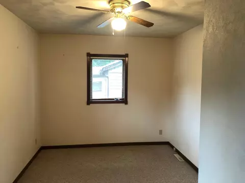 313 River St, Jackson, MN 56143 photo 4