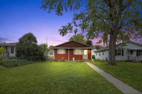1626 Pacific St, Saint Paul, MN 55106