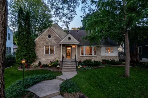 4833 Irving Ave S, Minneapolis, MN 55419