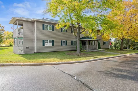3255 80th St E #106, Inver Grove Heights, MN 55076