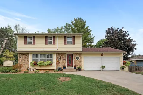9444 12th Avenue Cir, Bloomington, MN 55425
