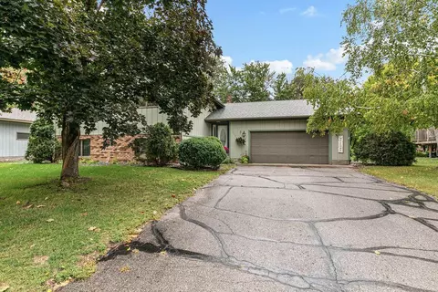 1501 Prairie Hill Rd, Saint Cloud, MN 56301