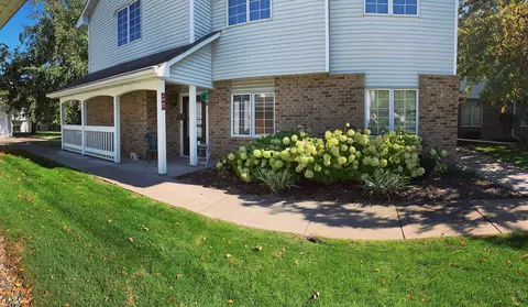 3545 Blue Jay Way #107, Eagan, MN 55123