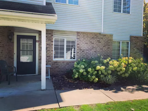 3545 Blue Jay Way #107, Eagan, MN 55123 photo 2