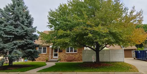 347 13th Ave S, South Saint Paul, MN 55075