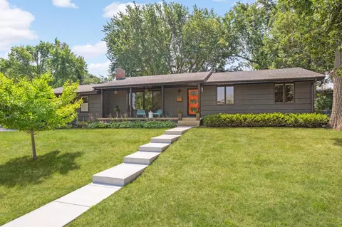 8001 34th Pl N, Crystal, MN 55427