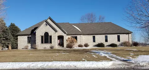 420 Lynsee Ln, Montevideo, MN 56265