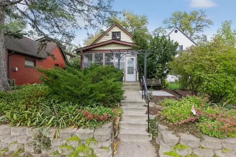 727 Butternut Ave, Saint Paul, MN 55102