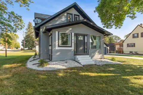 100 2nd St NE, Plato, MN 55370