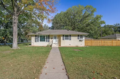 5000 Abbott Ave N, Brooklyn Center, MN 55429
