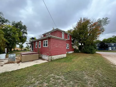 113 S Main St, Saint Leo, MN 56264 photo 8