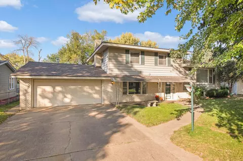 1115 Lincoln Ter, Columbia Heights, MN 55421
