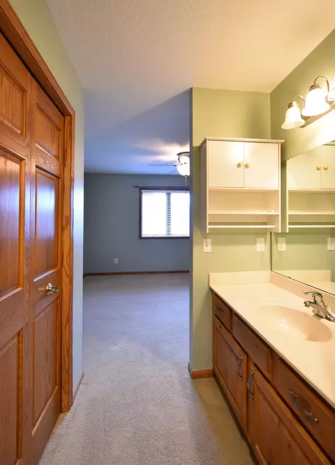 643 Sandy Ct, Wanamingo, MN 55983 photo 19