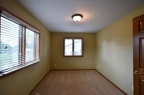 643 Sandy Ct, Wanamingo, MN 55983 photo 17