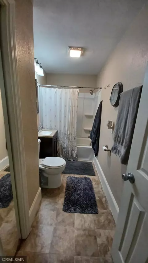 512 Syndicate St, Jordan, MN 55352 photo 9