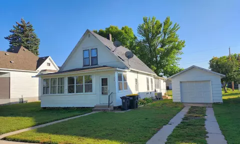 564 South St, Wabasso, MN 56293