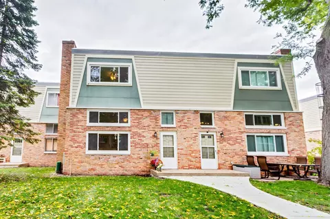 7423 W Franklin Ave, Saint Louis Park, MN 55426