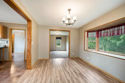 Entry Way - 1619 260th Ave, Granada, MN 56039 photo 2 of 3