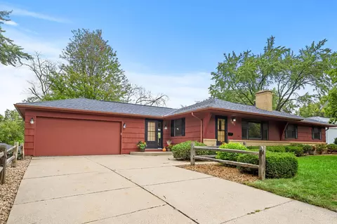 8216 Zenith Ave S, Bloomington, MN 55431