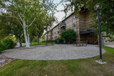 1801 Becker Ave SE #303, Willmar, MN 56201