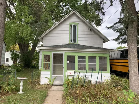 225 10th St NW, Rochester, MN 55901