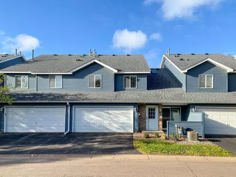 4822 Helena Ln N #2, Oakdale, MN 55128