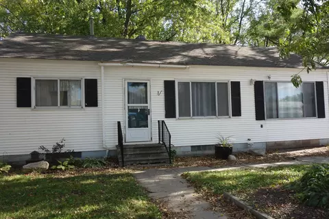 10197 Bixby Ln, Blooming Prairie, MN 55917