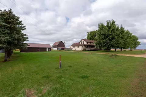 19148 612th Ave, Janesville, MN 56048