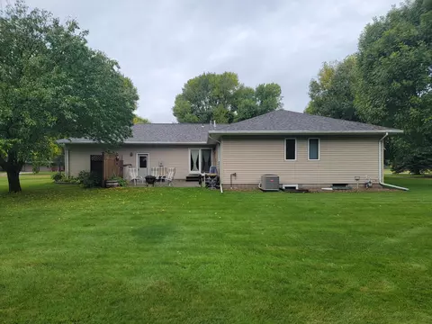 512 Pine Needle Dr, Perham, MN 56573 photo 3