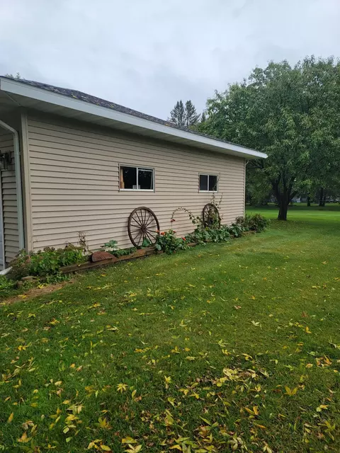 512 Pine Needle Dr, Perham, MN 56573 photo 5