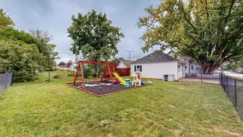 345 2nd Ave NE, Plainview, MN 55964 photo 7