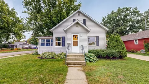 345 2nd Ave NE, Plainview, MN 55964