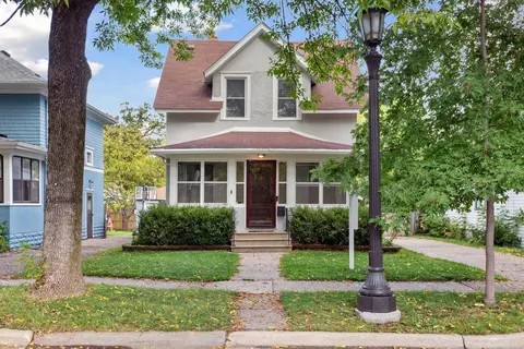1241 Hague Ave, Saint Paul, MN 55104
