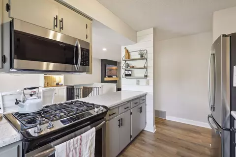 1772 Turquoise Trl, Eagan, MN 55122 photo 13