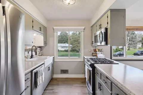 1772 Turquoise Trl, Eagan, MN 55122 photo 10