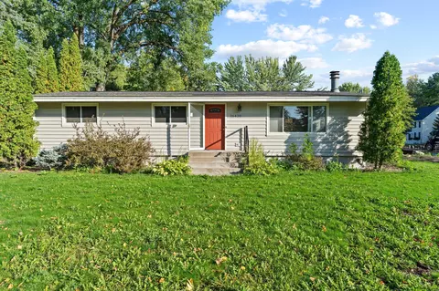 26420 W 62nd St, Shorewood, MN 55331