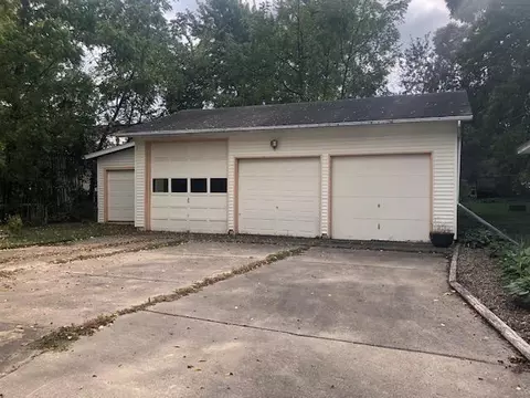 408 3rd Ave NE, Waseca, MN 56093 photo 3