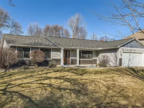 2822 Leyland Trl, Woodbury, MN 55125