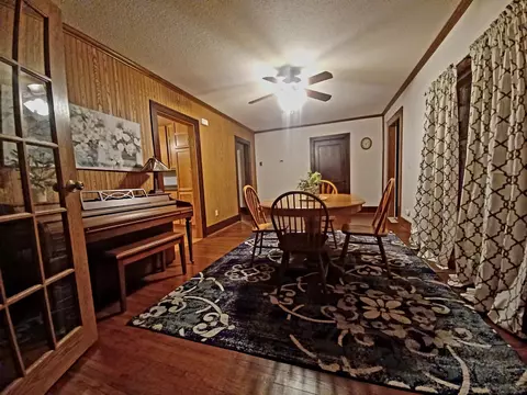 401 W 10th St, Morris, MN 56267 photo 8