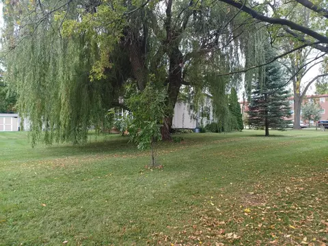 401 W 10th St, Morris, MN 56267 photo 35