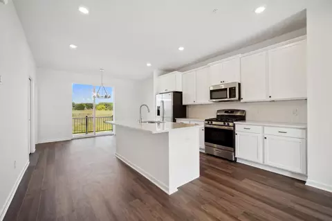 1533 Timberwood Ln, West Saint Paul, MN 55118