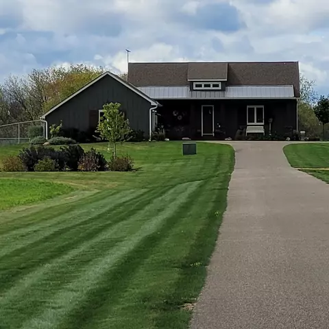 2158 Oakgreen Ave, Afton, MN 55001