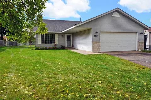 9369 Oriole Ln, Monticello, MN 55362