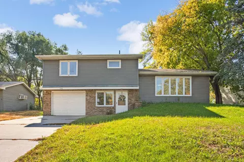 1116 Sandy Ln, Monticello, MN 55362