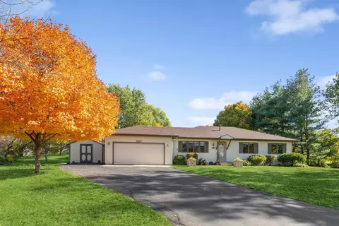 1917 Adams Ct, Northfield, MN 55057