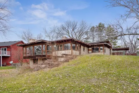 16201 Hilltop Rd, Eden Prairie, MN 55347