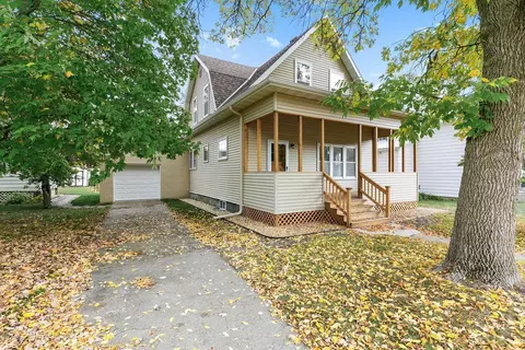 410 4th St NE, Little Falls, MN 56345