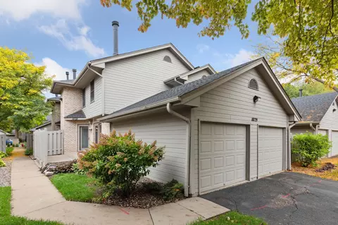 18729 Clear View Ln, Minnetonka, MN 55345