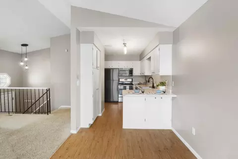 15865 Griffon Path, Apple Valley, MN 55124 photo 5