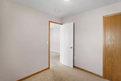 15865 Griffon Path, Apple Valley, MN 55124 photo 21